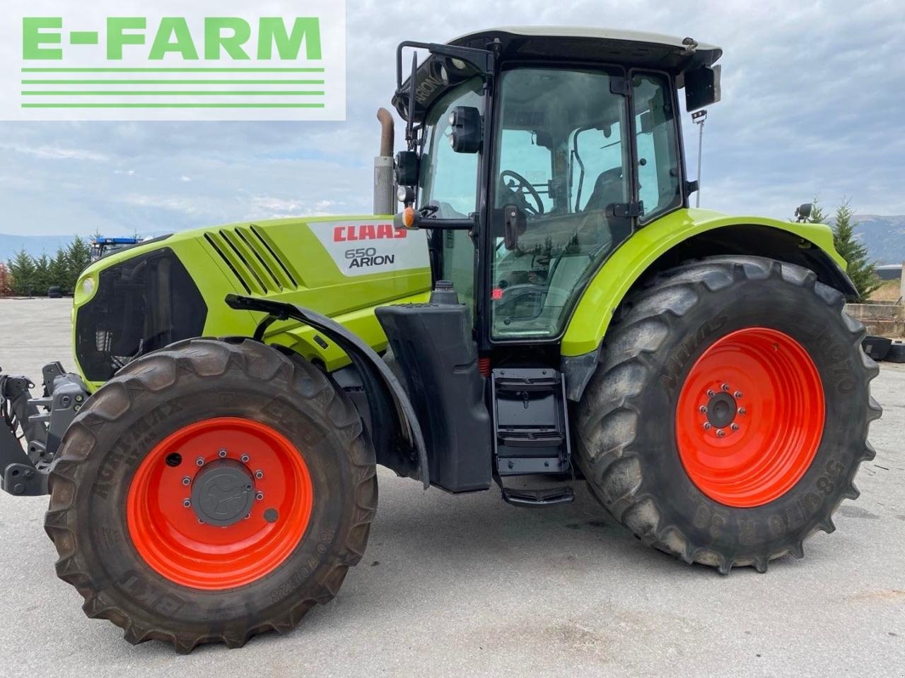 Traktor του τύπου CLAAS Arion 650, Gebrauchtmaschine σε Hamburg (Φωτογραφία 1)