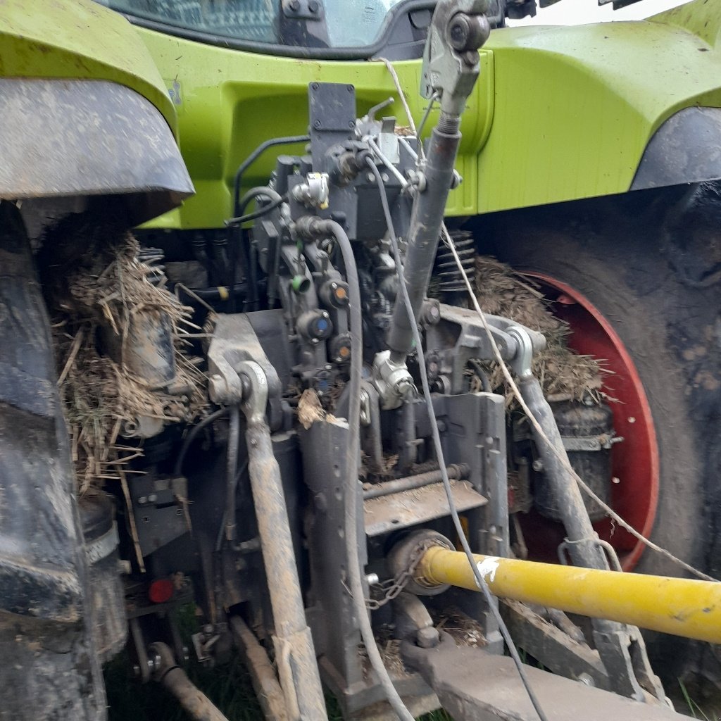 Traktor del tipo CLAAS ARION 650, Gebrauchtmaschine en Neufchâtel-en-Bray (Imagen 5)