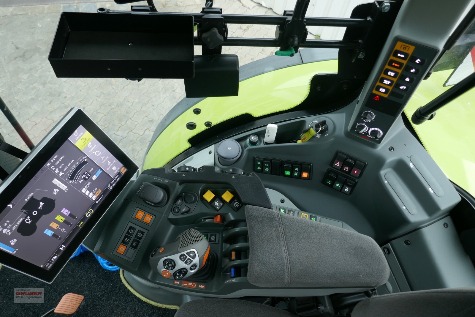 Traktor del tipo CLAAS Arion 660 CM, Gebrauchtmaschine en Dorfen (Imagen 11)