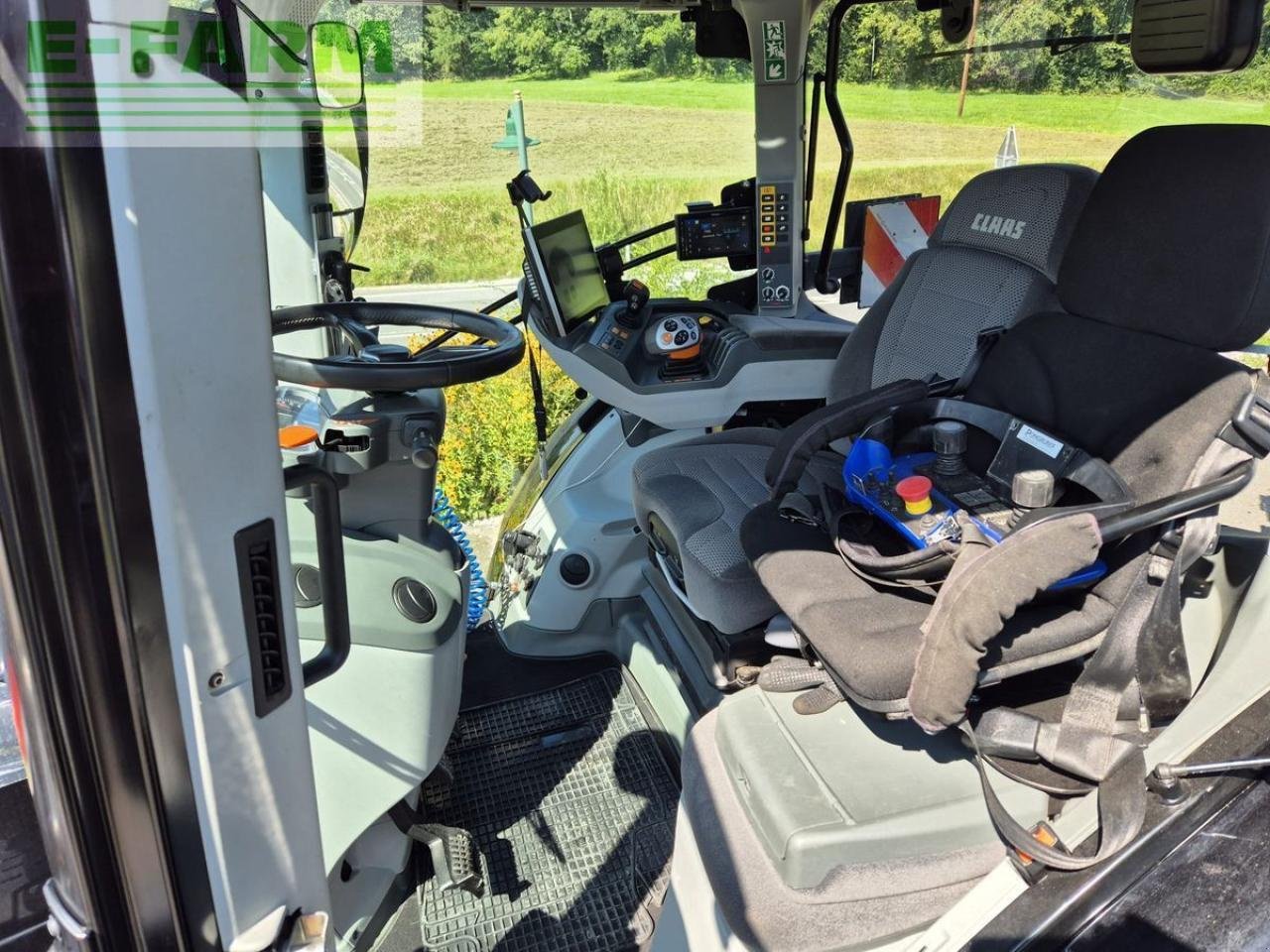 Traktor des Typs CLAAS arion 660 cmatic cebis CMATIC CEBIS, Gebrauchtmaschine in ELIXHAUSEN (Bild 2)