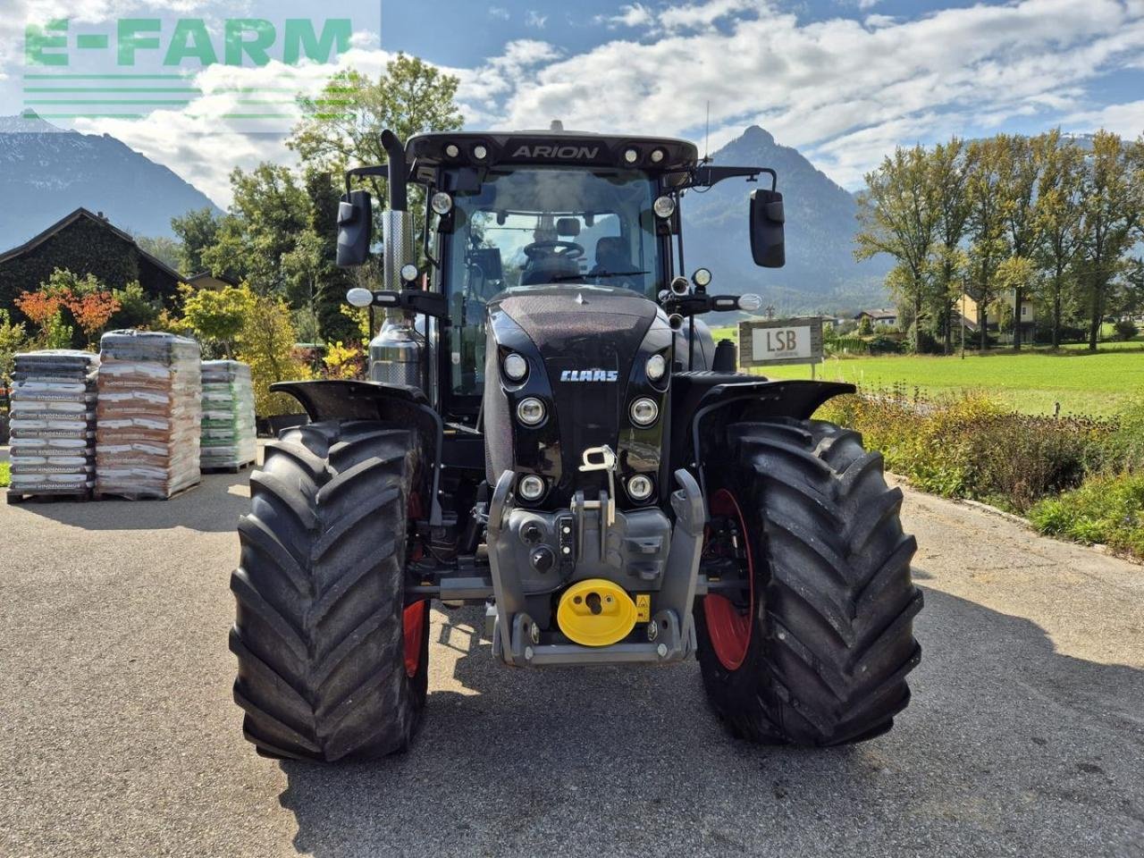 Traktor van het type CLAAS arion 660 cmatic cebis CMATIC CEBIS, Gebrauchtmaschine in ELIXHAUSEN (Foto 12)