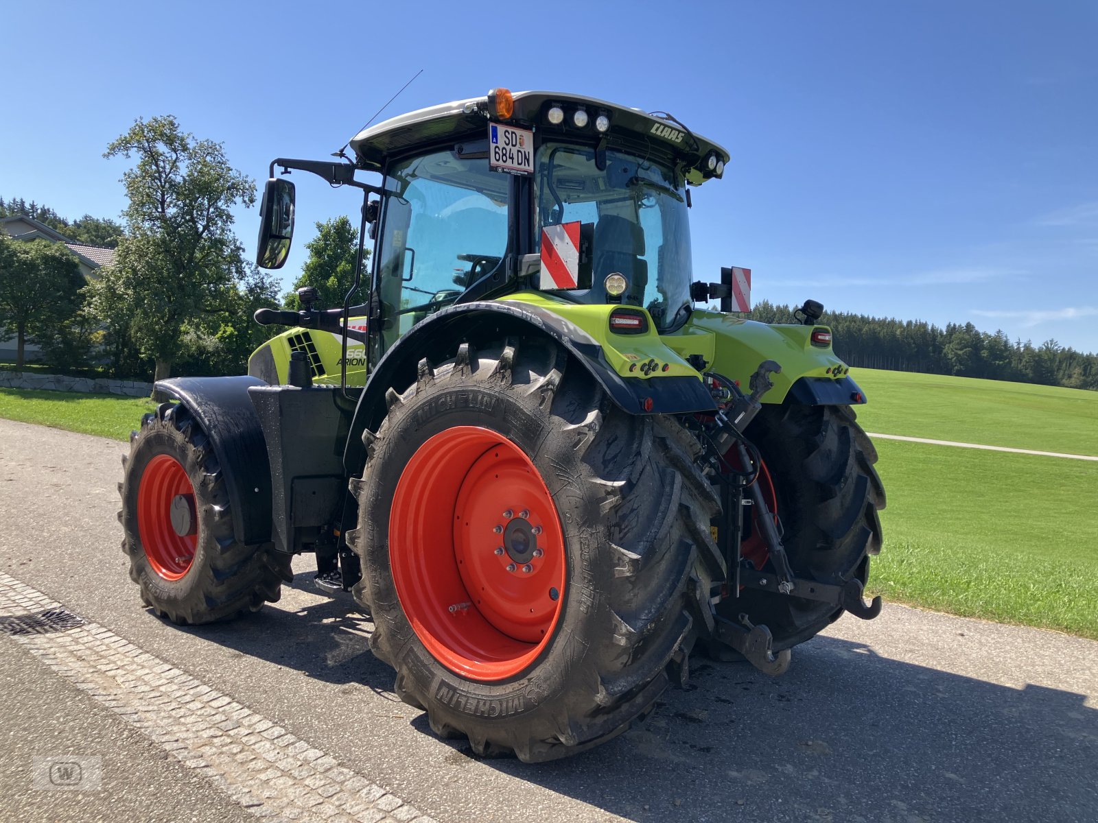 Traktor van het type CLAAS ARION 660 CMATIC CEBIS, Neumaschine in Zell an der Pram (Foto 3)