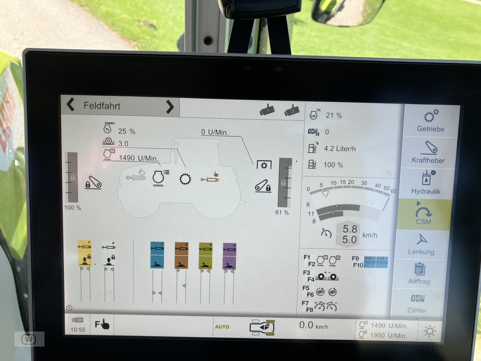 Traktor of the type CLAAS ARION 660 CMATIC CEBIS, Neumaschine in Zell an der Pram (Picture 28)