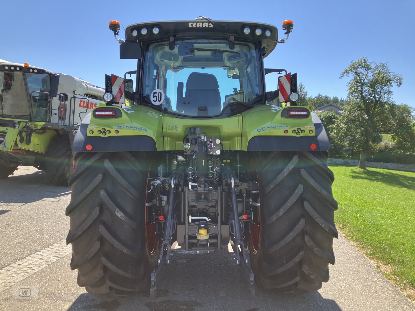 Traktor of the type CLAAS ARION 660 CMATIC CEBIS, Neumaschine in Zell an der Pram (Picture 4)