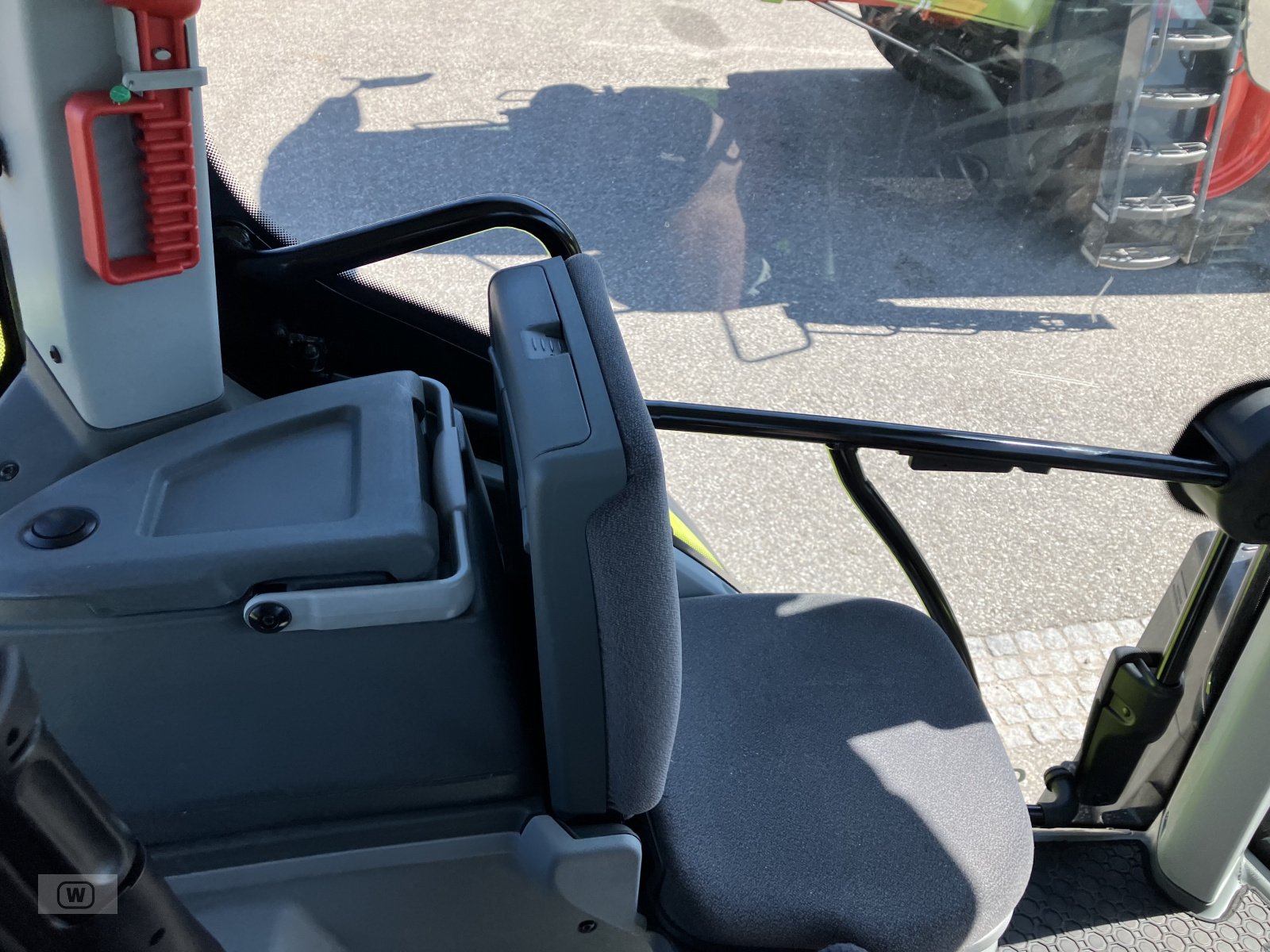 Traktor a típus CLAAS ARION 660 CMATIC CEBIS, Neumaschine ekkor: Zell an der Pram (Kép 30)