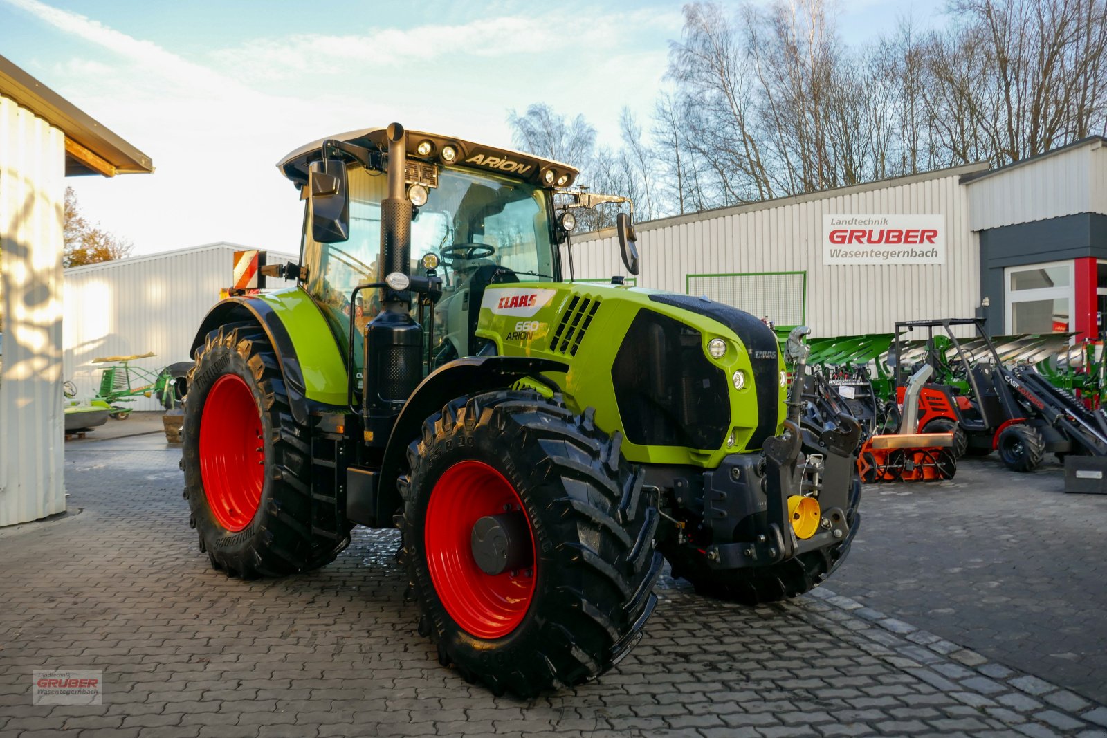 Traktor του τύπου CLAAS ARION 660 CMATIC CEBIS, Gebrauchtmaschine σε Dorfen (Φωτογραφία 3)