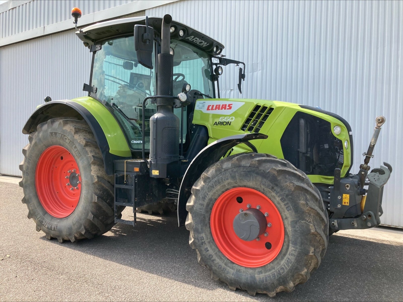 Traktor van het type CLAAS ARION 660 CMATIC CEBIS, Gebrauchtmaschine in CHEMINOT (Foto 2)