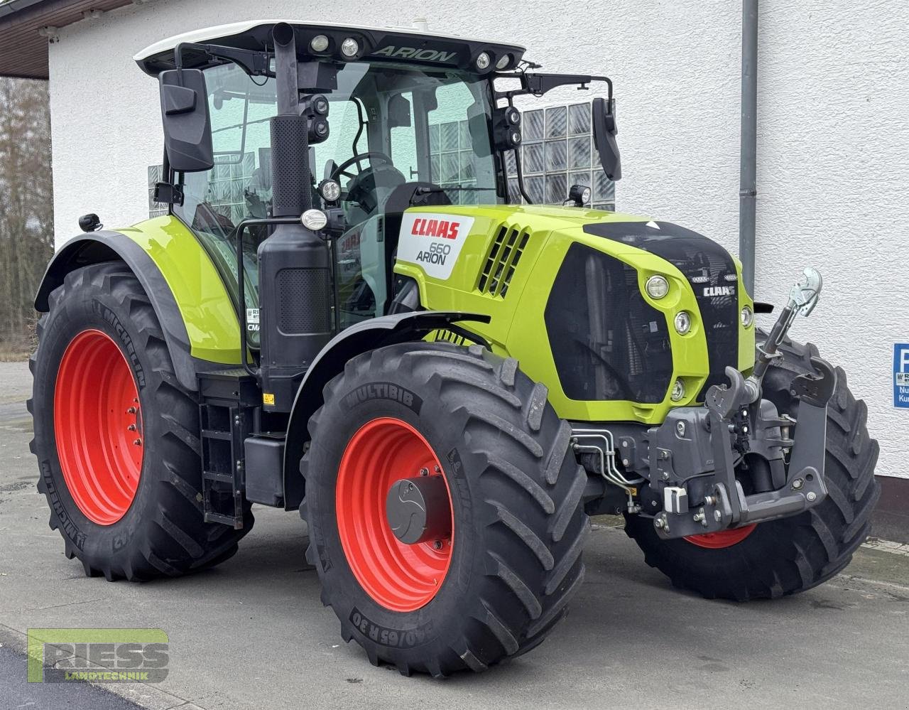 Traktor типа CLAAS ARION 660 CMATIC CEBIS, Gebrauchtmaschine в Homberg (Ohm) - Maulbach (Фотография 2)