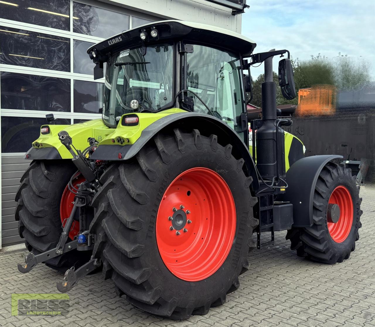 Traktor του τύπου CLAAS ARION 660 CMATIC CEBIS, Gebrauchtmaschine σε Homberg (Ohm) - Maulbach (Φωτογραφία 12)