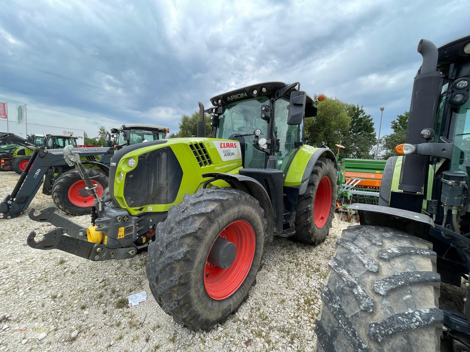 Traktor des Typs CLAAS ARION 660 CMATIC CEBIS, Gebrauchtmaschine in Langenau (Bild 4)