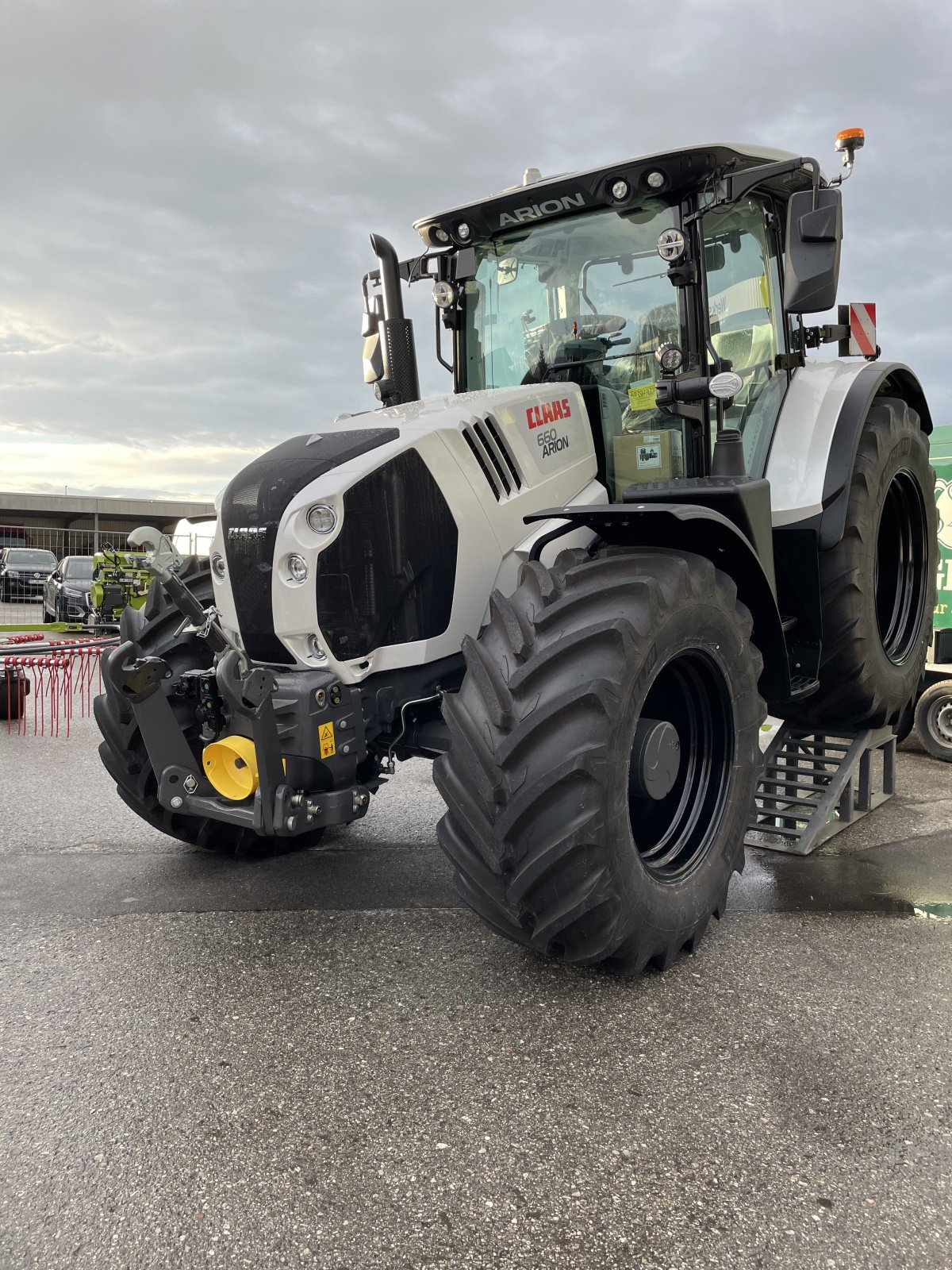 Traktor typu CLAAS ARION 660 CMATIC CEBIS, Gebrauchtmaschine v Grassau (Obrázek 2)