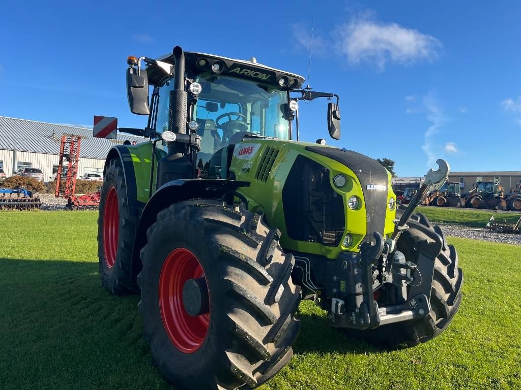 Traktor van het type CLAAS Arion 660 CMATIC, Gebrauchtmaschine in Ringe (Foto 3)