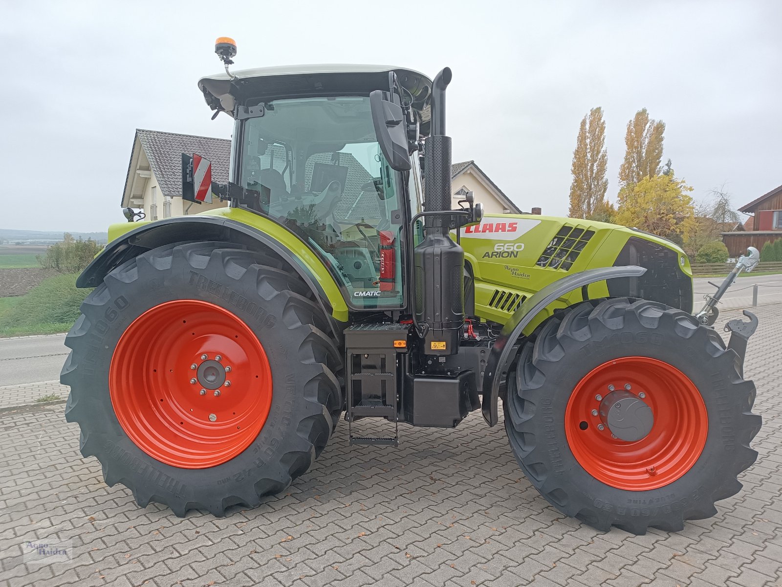 Traktor van het type CLAAS Arion 660 CMATIC, Gebrauchtmaschine in Moosthenning (Foto 8)