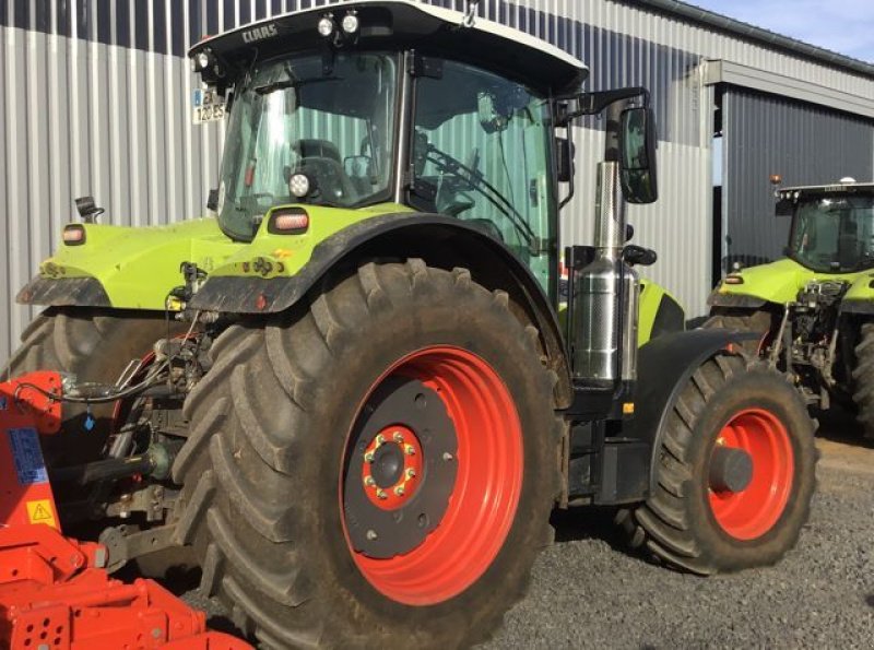 Traktor a típus CLAAS ARION 660, Gebrauchtmaschine ekkor: SAINTE GENEVIEVE SUR AGENCE (Kép 2)