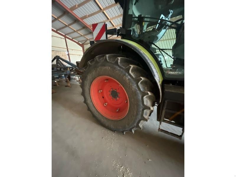 Traktor typu CLAAS ARION550, Gebrauchtmaschine w ANTIGNY (Zdjęcie 3)