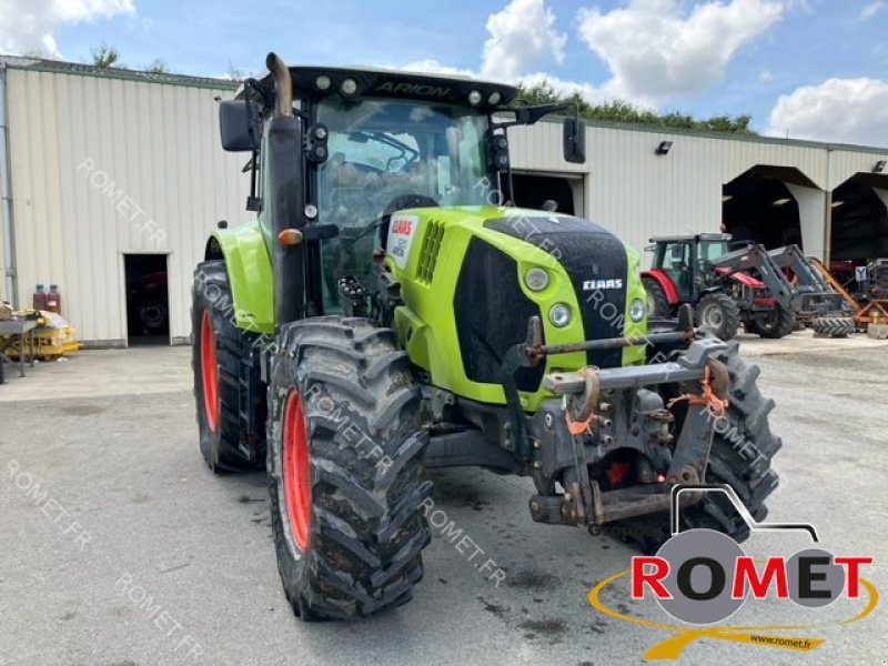 Traktor van het type CLAAS ARION620, Gebrauchtmaschine in Gennes sur glaize (Foto 2)