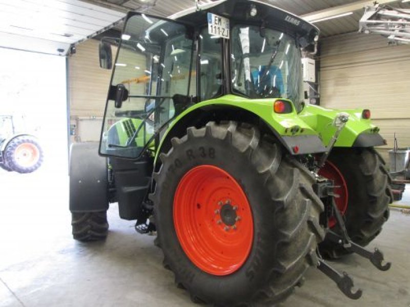 Traktor del tipo CLAAS ARION620CIS, Gebrauchtmaschine In VELAINES (Immagine 3)