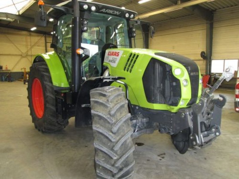 Traktor van het type CLAAS ARION620CIS, Gebrauchtmaschine in VELAINES