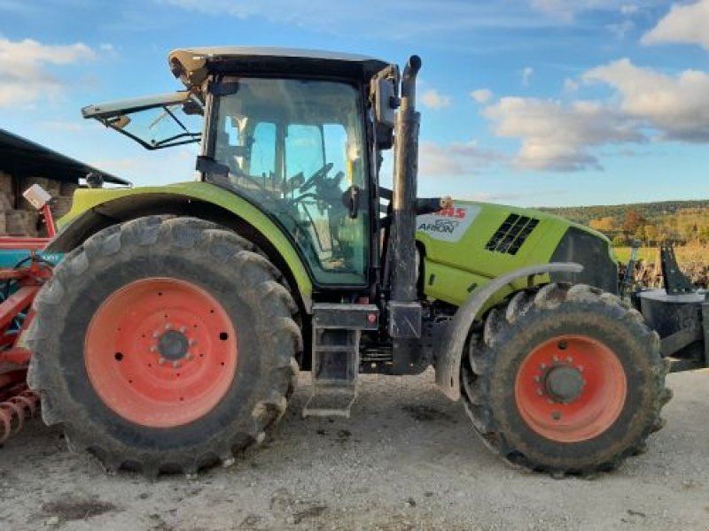 Traktor van het type CLAAS ARION620CIS, Gebrauchtmaschine in VELAINES (Foto 10)