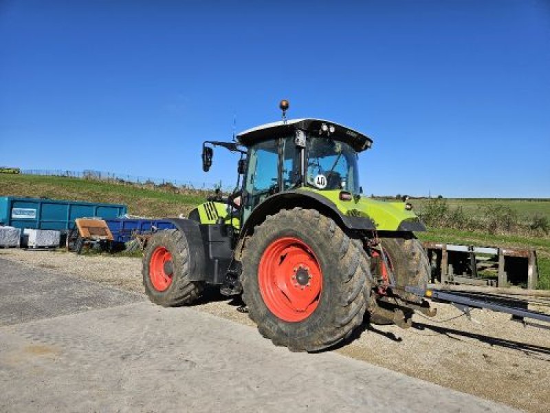 Traktor типа CLAAS ARION650CMAT, Gebrauchtmaschine в Piennes (Фотография 6)