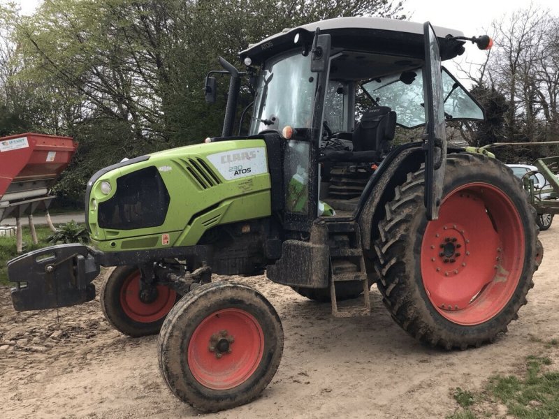 Traktor des Typs CLAAS ATOS 230, Gebrauchtmaschine in PLOUIGNEAU (Bild 1)