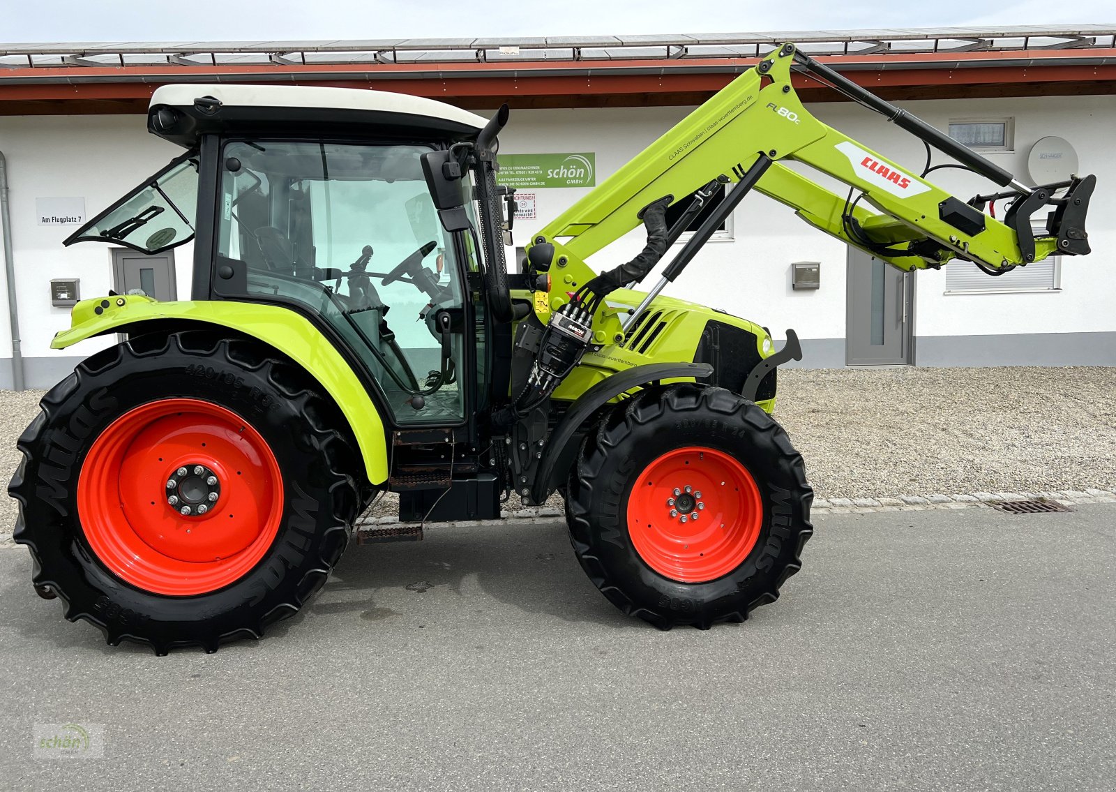 Traktor типа CLAAS Atos 330 mit gutem Frontlader, Power-Shuttle, Druckluft und Klima, Gebrauchtmaschine в Burgrieden (Фотография 11)