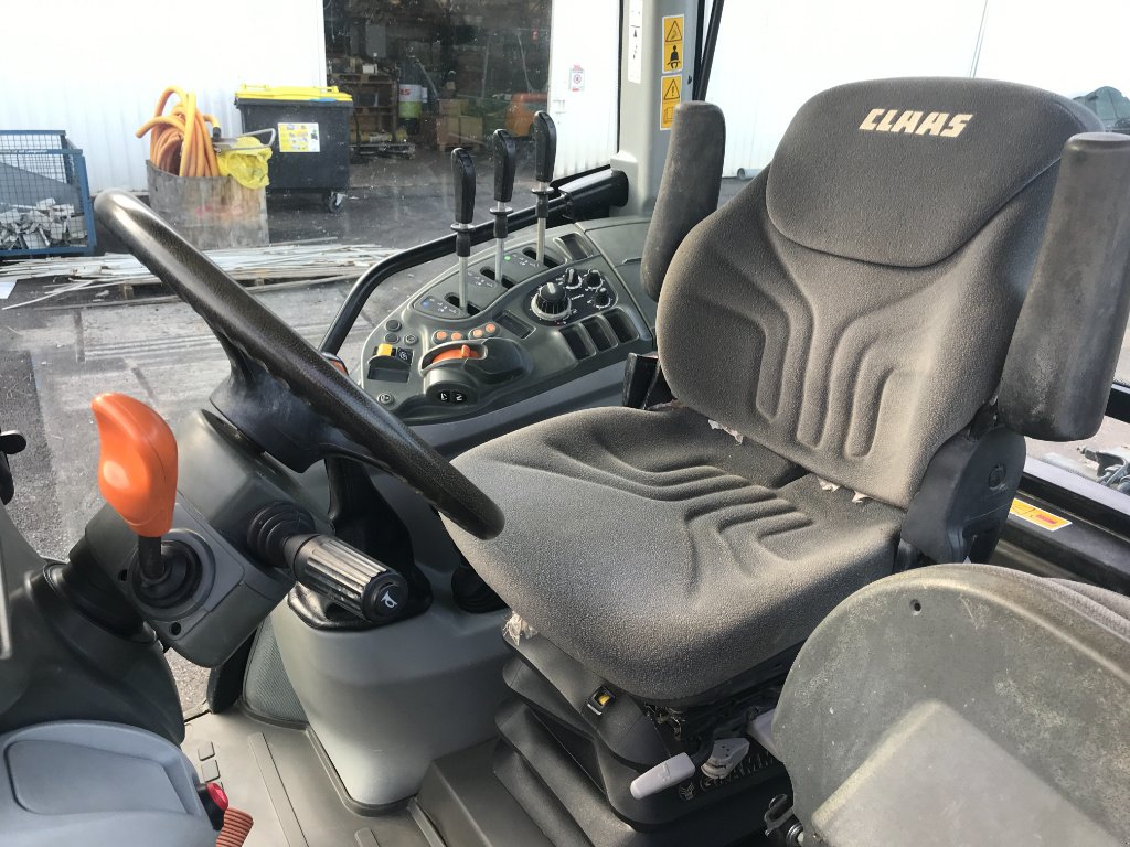 Traktor del tipo CLAAS ATOS 340, Gebrauchtmaschine en MORLHON LE HAUT (Imagen 11)