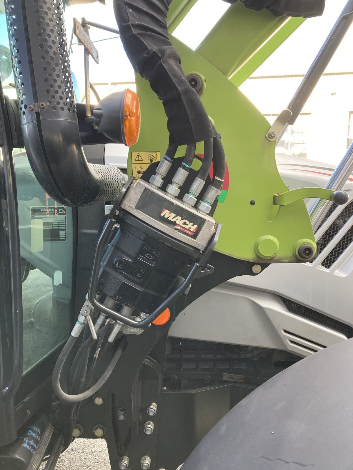 Traktor des Typs CLAAS Atos 340, Gebrauchtmaschine in Wülfershausen an der Saale (Bild 8)