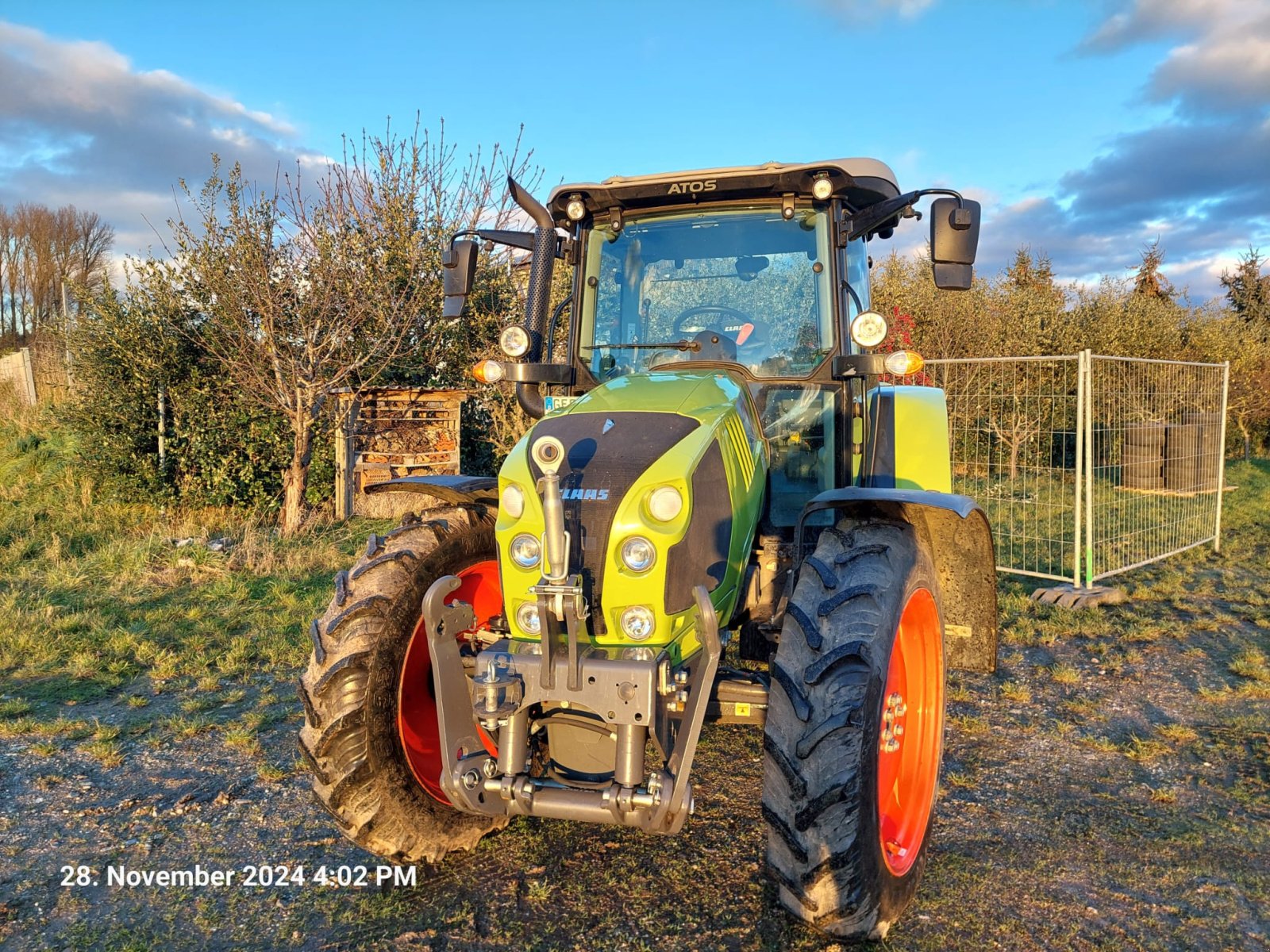 Traktor des Typs CLAAS Atos 340, Gebrauchtmaschine in Bellheim (Bild 1)