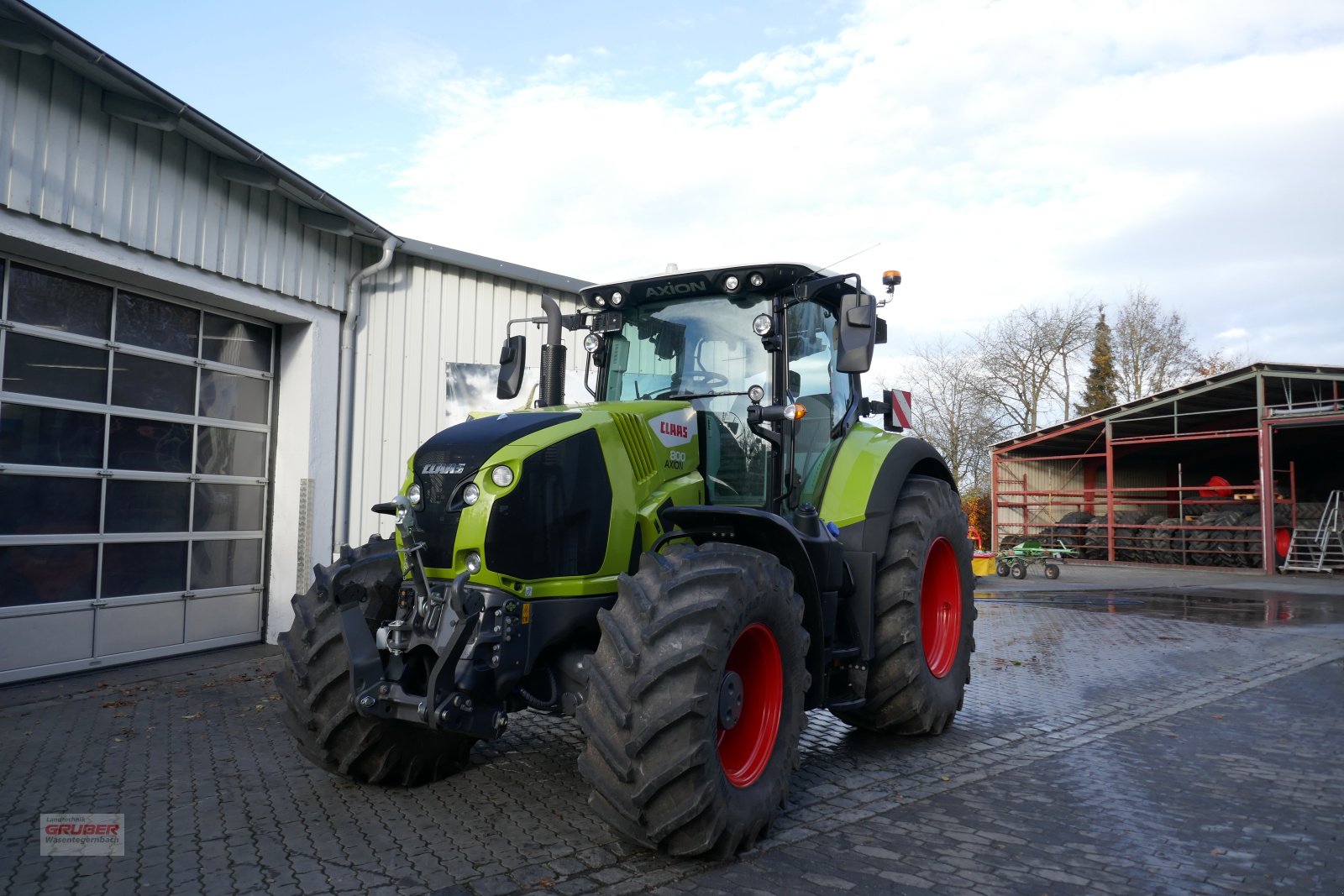 Traktor типа CLAAS AXION 800 CIS+, Gebrauchtmaschine в Dorfen (Фотография 2)