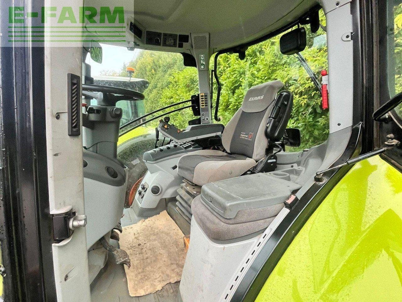 Traktor typu CLAAS AXION 800 CIS 50K, Gebrauchtmaschine v WILBERFOSS, YORK (Obrázek 6)