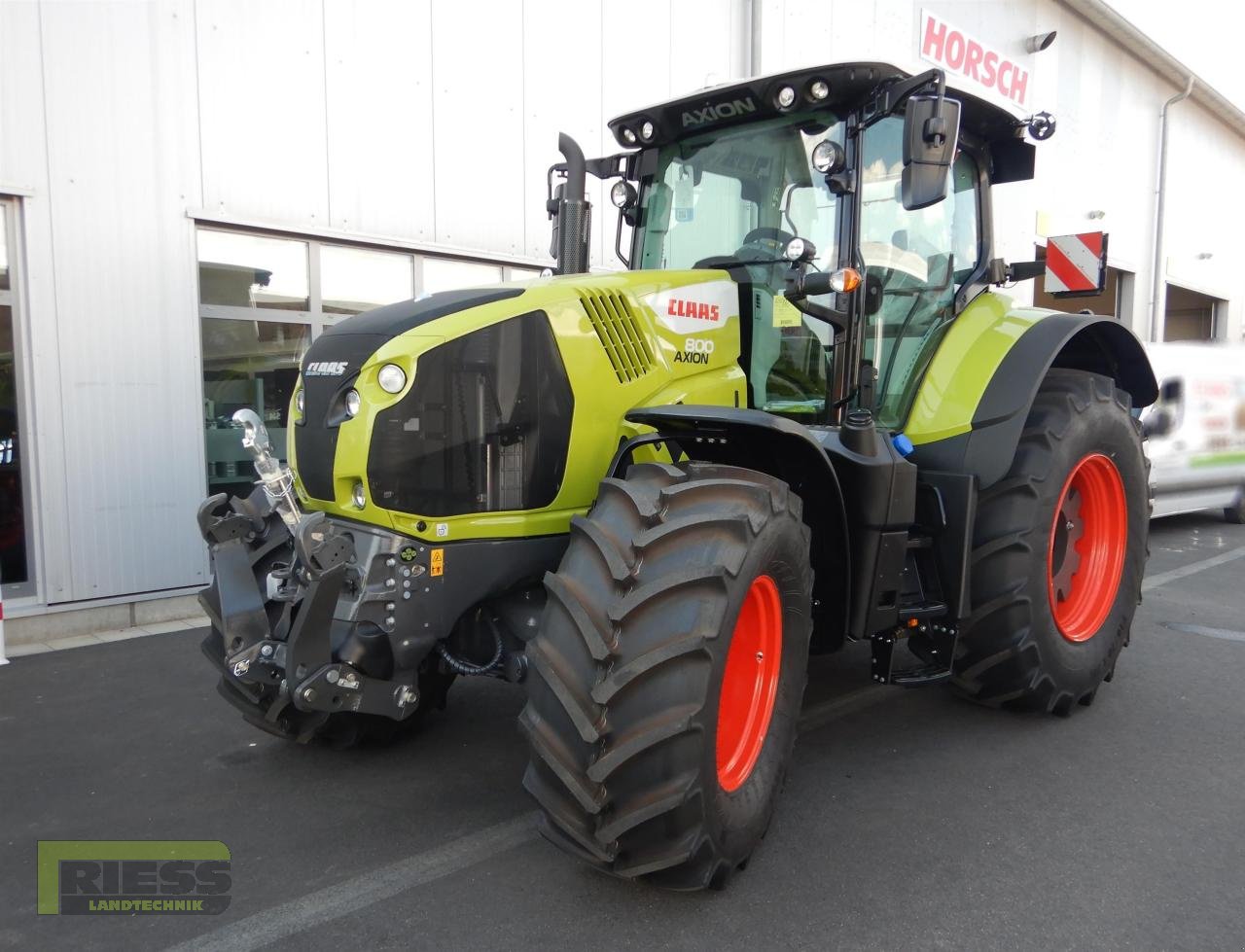 Traktor des Typs CLAAS AXION 800 CIS+ HEXASHIFT, Neumaschine in Homberg (Ohm) - Maulbach (Bild 1)