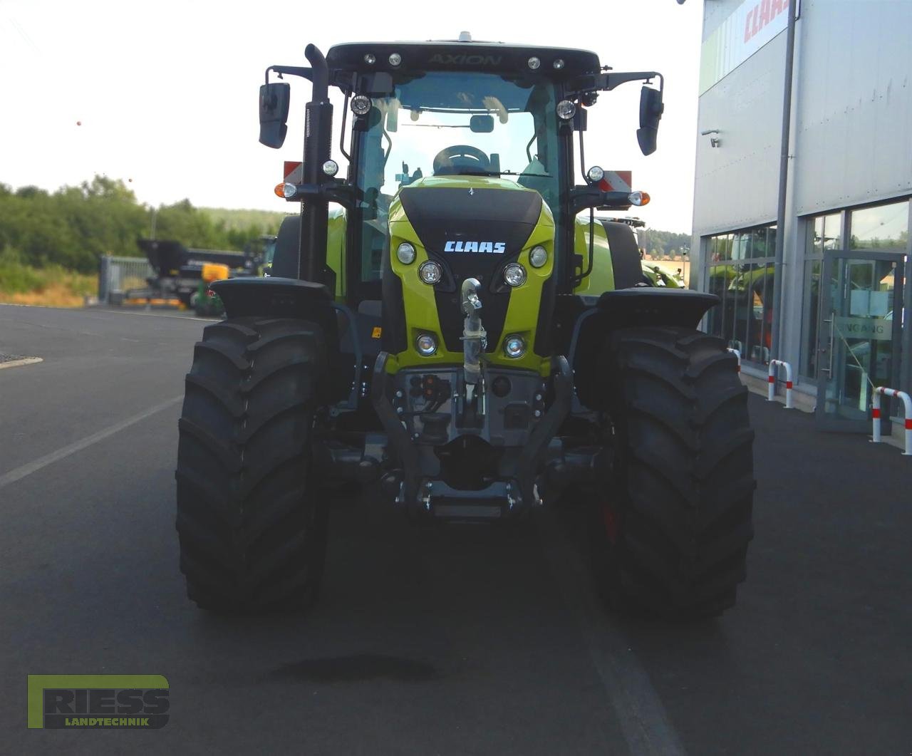 Traktor del tipo CLAAS AXION 800 CIS+ HEXASHIFT, Neumaschine en Homberg (Ohm) - Maulbach (Imagen 11)