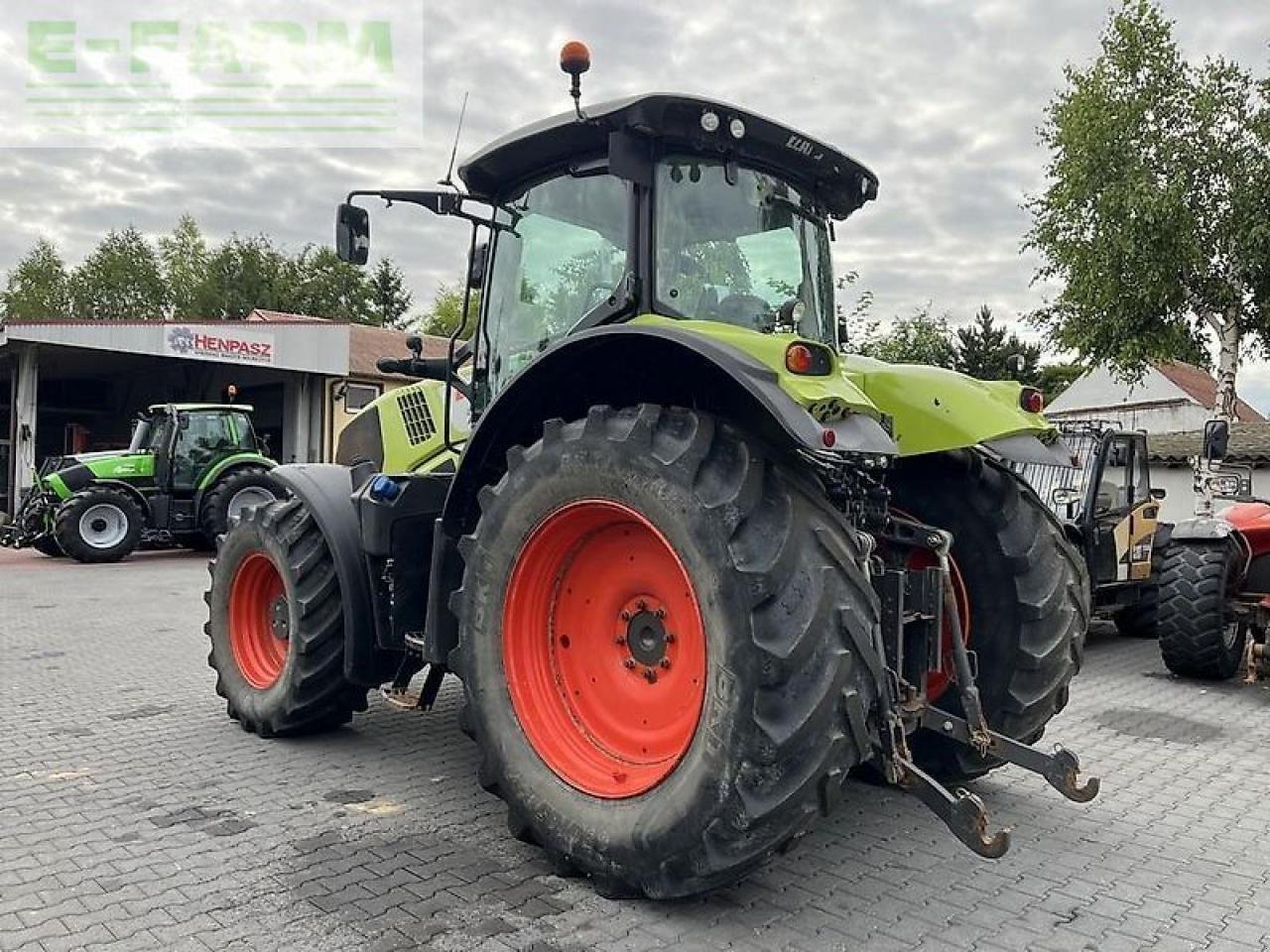 Traktor typu CLAAS axion 800 cis, Gebrauchtmaschine w DAMAS?AWEK (Zdjęcie 9)