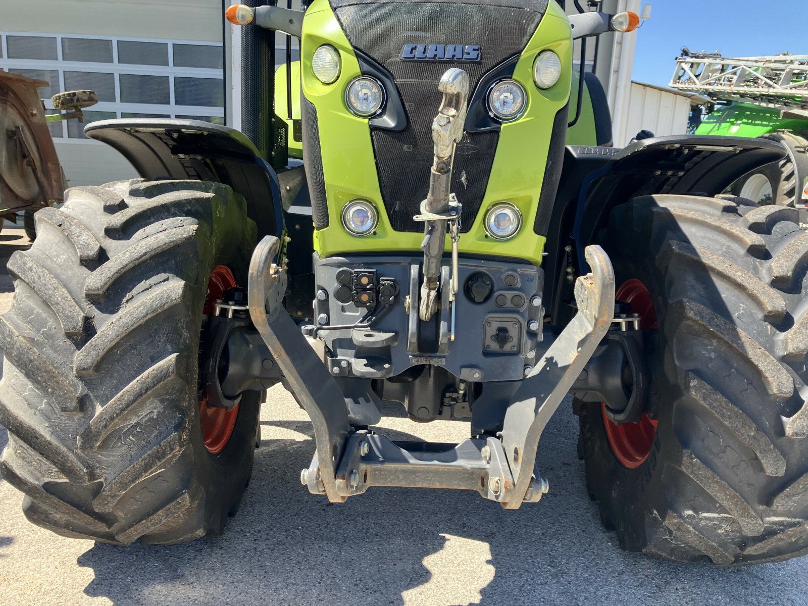 Traktor van het type CLAAS AXION 800 CIS, Gebrauchtmaschine in VAROIS & CHAIGNOT (Foto 5)