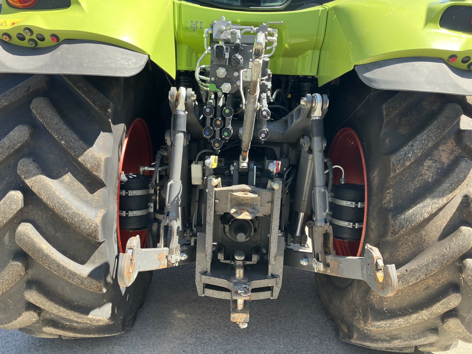 Traktor a típus CLAAS AXION 800 CIS, Gebrauchtmaschine ekkor: VAROIS & CHAIGNOT (Kép 7)