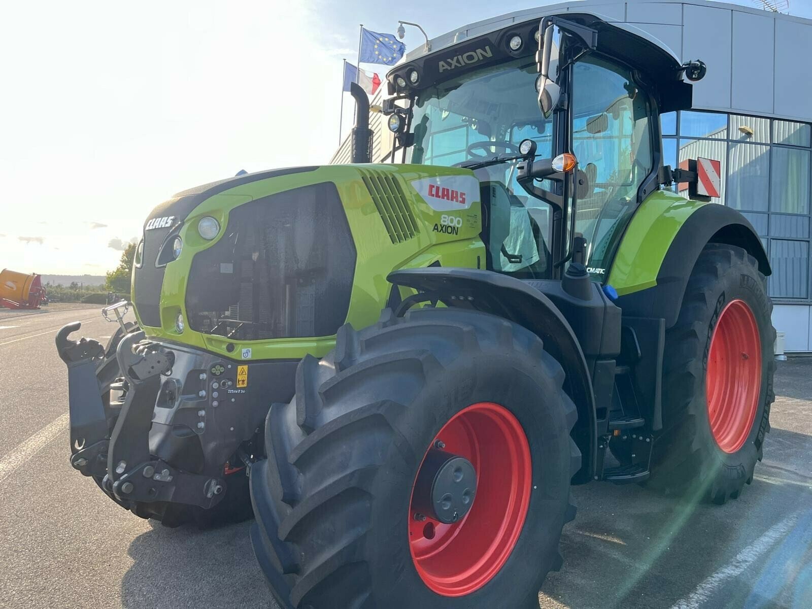 Traktor Türe ait CLAAS AXION 800 CMATIC S5 CONCEPT, Gebrauchtmaschine içinde PONTIVY (resim 3)