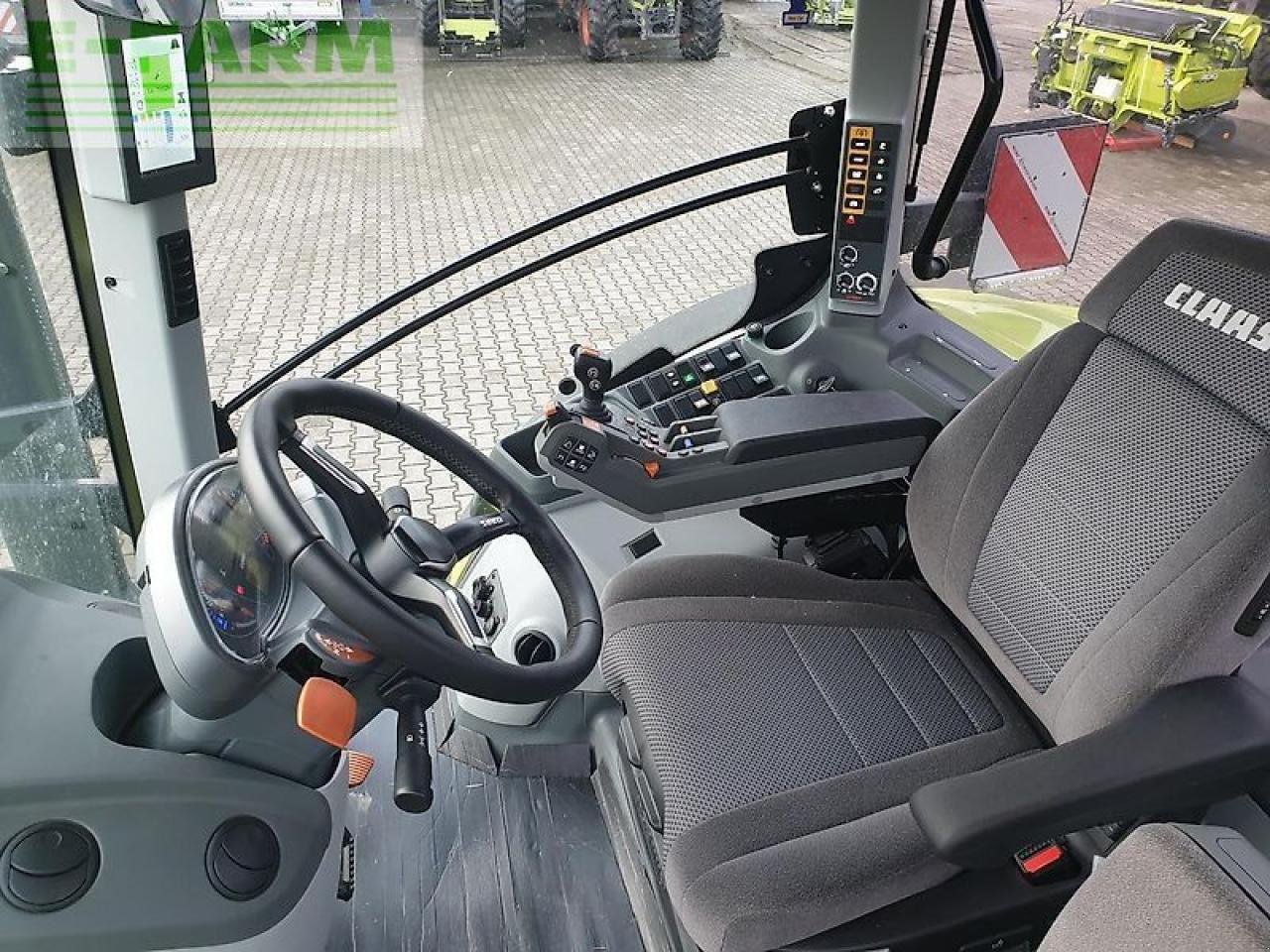 Traktor tip CLAAS axion 800 hexashift cis + HEXASHIFT CIS+, Gebrauchtmaschine in NEUENDORF AM SPECK (Poză 5)