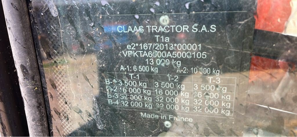 Traktor типа CLAAS AXION 800 HEXASHIFT - Stage V Sur mesure, Gebrauchtmaschine в Aubiet (Фотография 11)