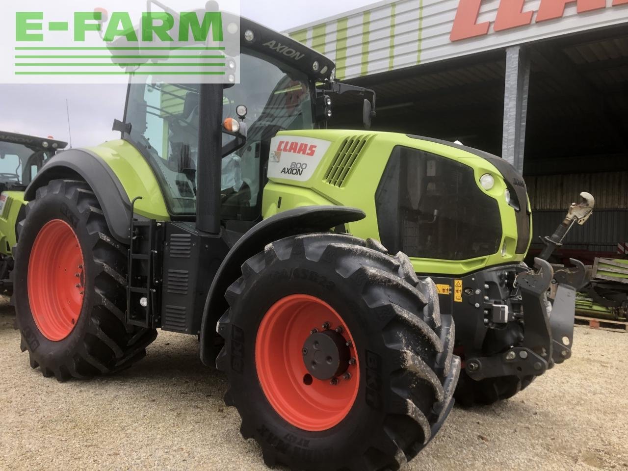 Traktor typu CLAAS axion 800 t4f, Gebrauchtmaschine v PONTIVY (56 - MORBIHAN) (Obrázok 1)