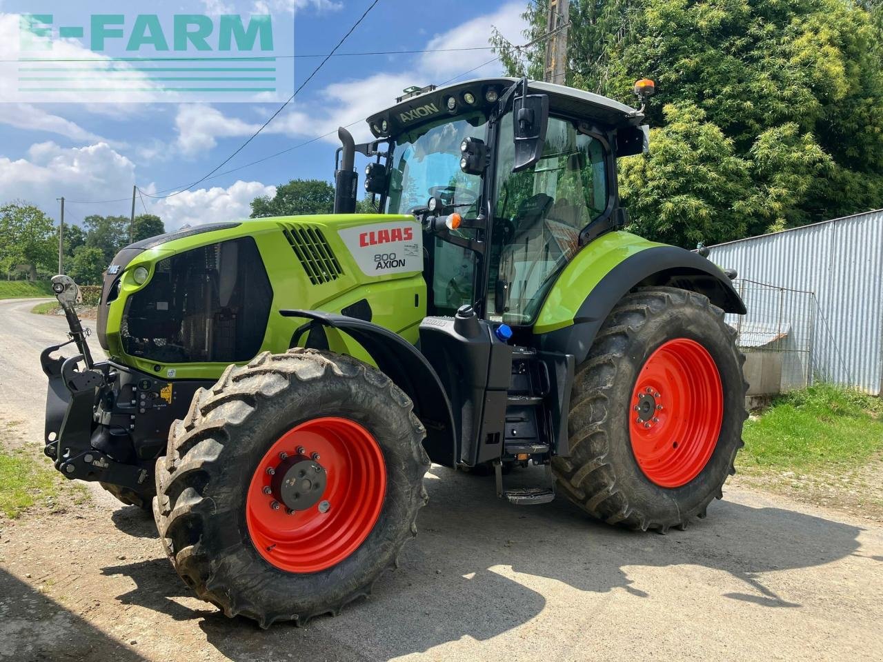 Traktor типа CLAAS axion 800, Gebrauchtmaschine в PONTIVY (56 - MORBIHAN) (Фотография 2)