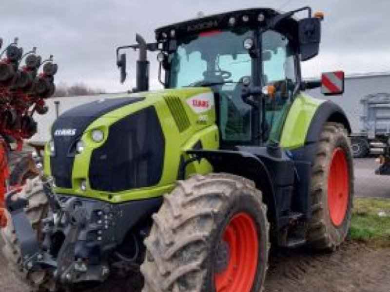 Traktor of the type CLAAS AXION 800CIS, Gebrauchtmaschine in DUN SUR MEUSE (Picture 1)