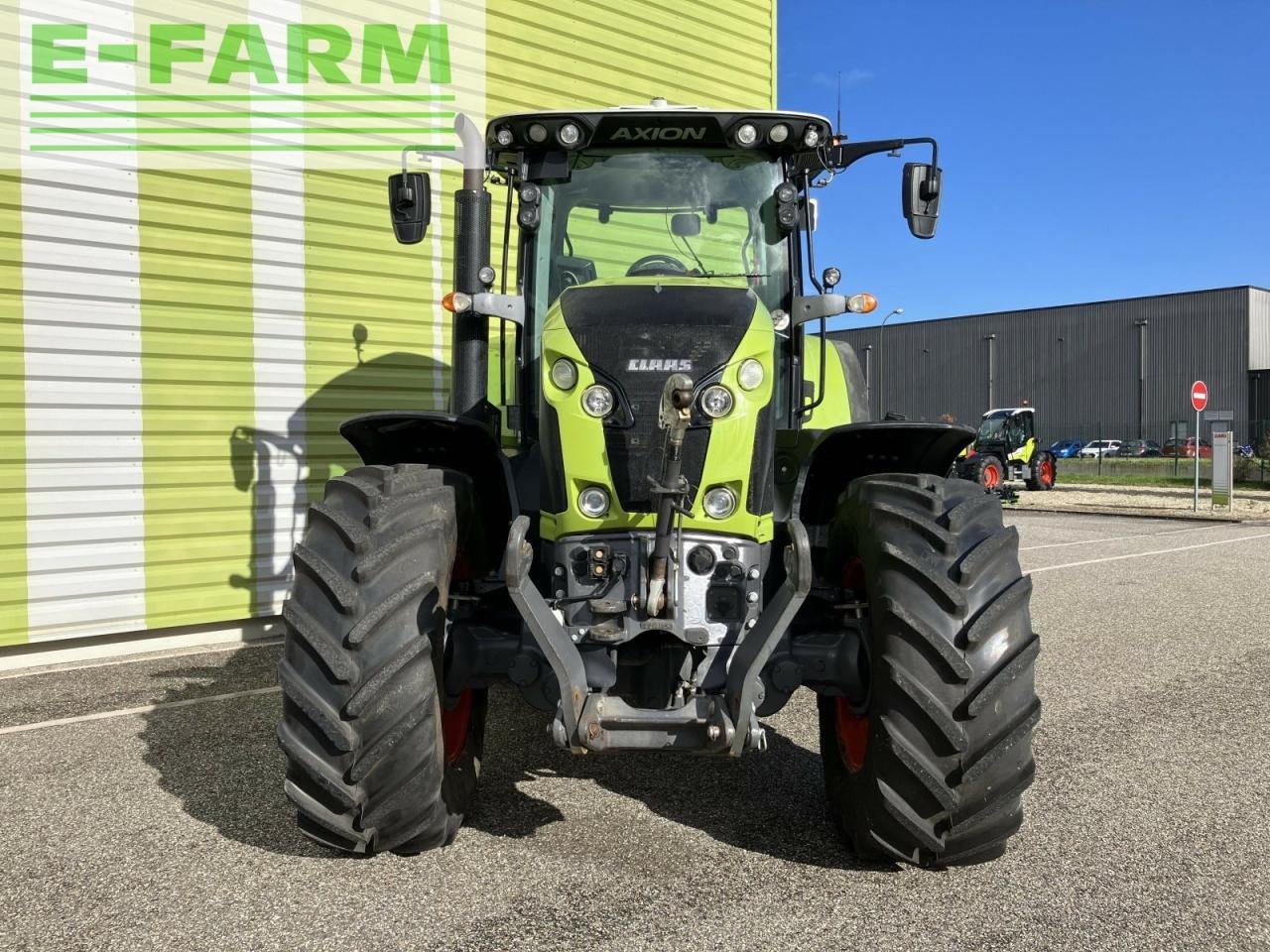 Traktor des Typs CLAAS axion 810 c-matic CMATIC, Gebrauchtmaschine in AILLAS (33 - GIRONDE) (Bild 8)