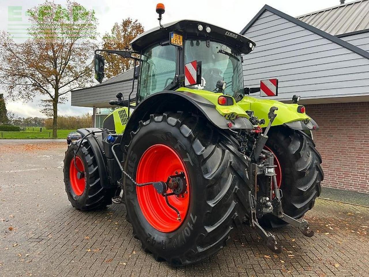 Traktor typu CLAAS axion 810 c-matic CMATIC, Gebrauchtmaschine w ag BROEKLAND (Zdjęcie 3)