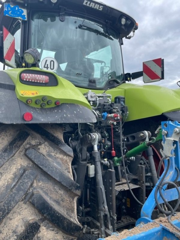 Traktor типа CLAAS Axion 810 C-MATIC, Gebrauchtmaschine в Achern (Фотография 3)