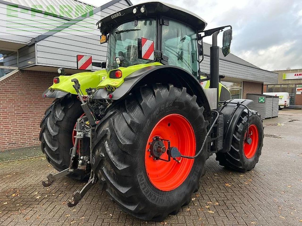 Traktor typu CLAAS axion 810 c-matic, Gebrauchtmaschine w ag BROEKLAND (Zdjęcie 5)