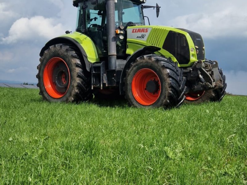 Traktor des Typs CLAAS Axion 810 C-MATIC, Gebrauchtmaschine in Obing (Bild 1)