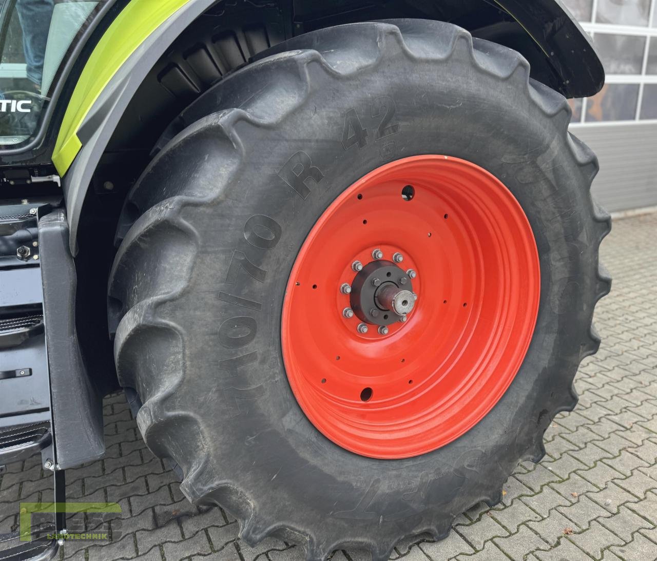 Traktor des Typs CLAAS AXION 810 CEBIS Cmatic 4f A41, Gebrauchtmaschine in Homberg (Ohm) - Maulbach (Bild 15)