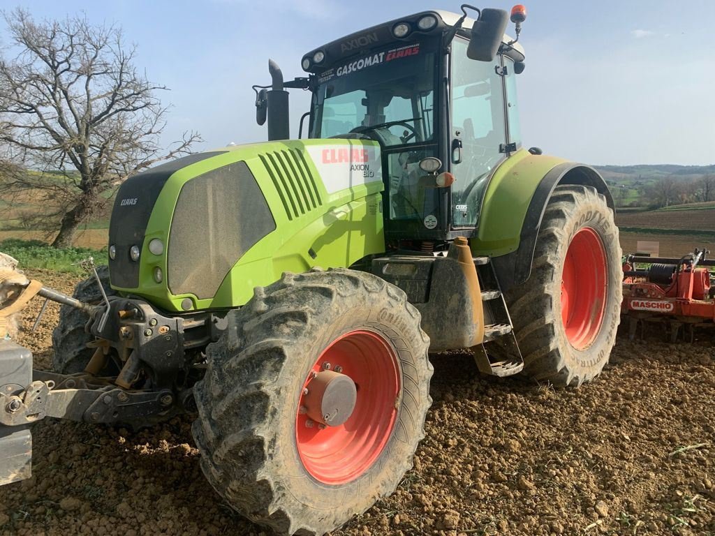 Traktor typu CLAAS AXION 810 CEBIS T3, Gebrauchtmaschine v Aubiet (Obrázok 1)