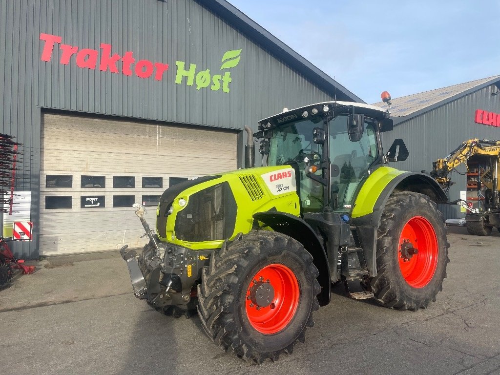 Traktor Türe ait CLAAS AXION 810 CEBIS, Gebrauchtmaschine içinde Kolding (resim 2)